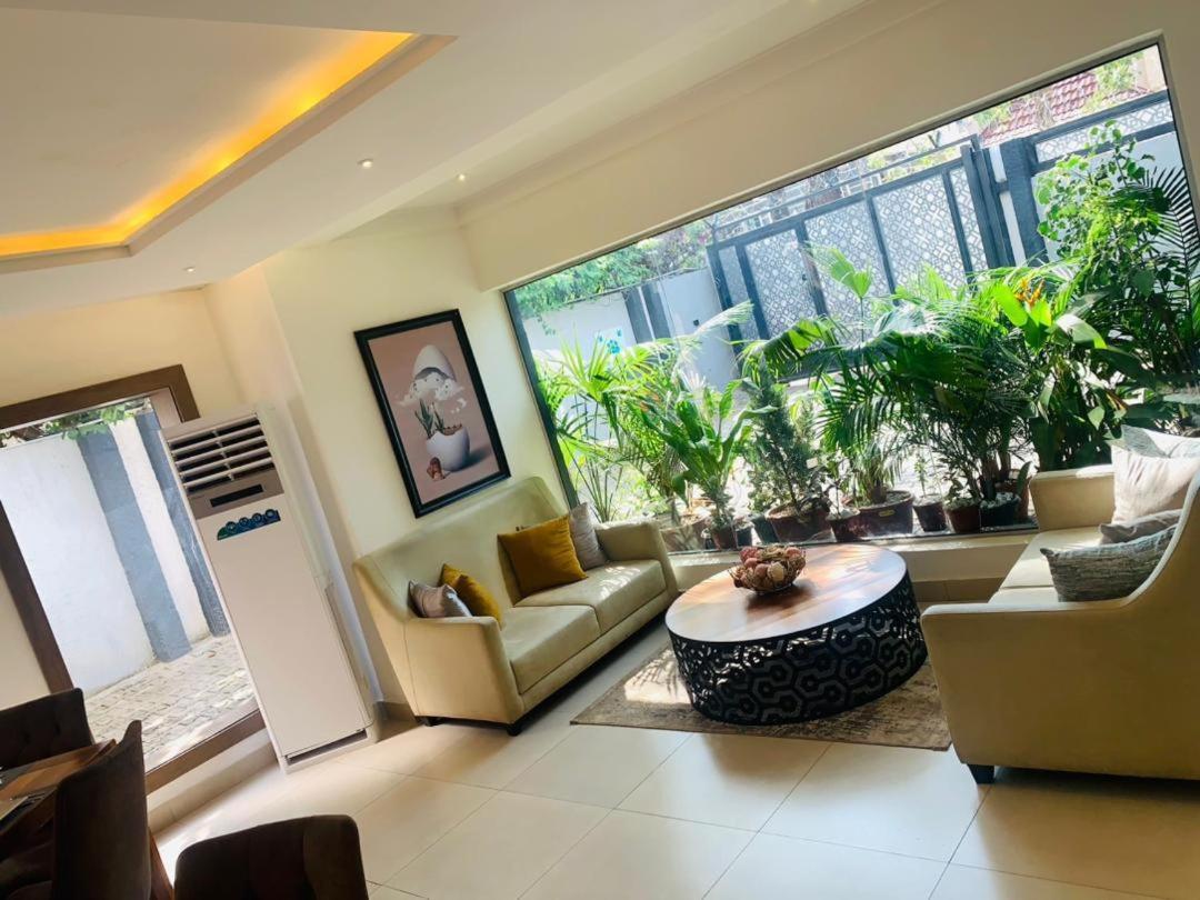 Swiss Pearl Continental Suite Wupa Bagian luar foto