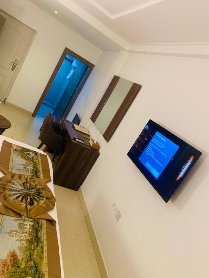 Swiss Pearl Continental Suite Wupa Bagian luar foto