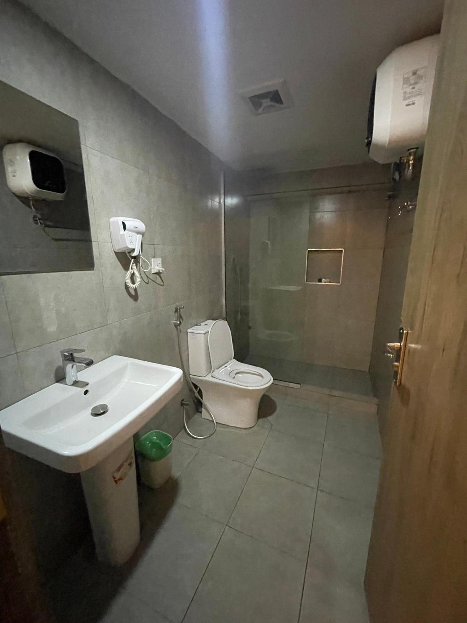 Swiss Pearl Continental Suite Wupa Bagian luar foto